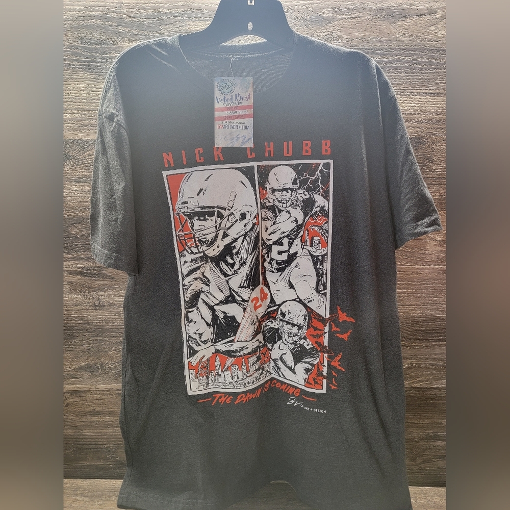 GV ART NWT Nick Chubb T-Shirt Size Large